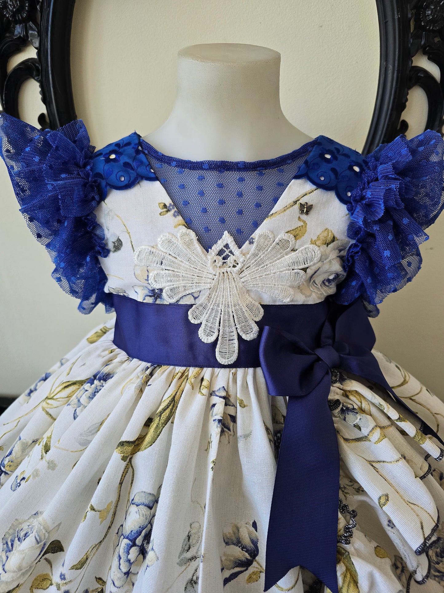 VESTIDO AZUL DE AZULEJO - Alta Costura Infantil
