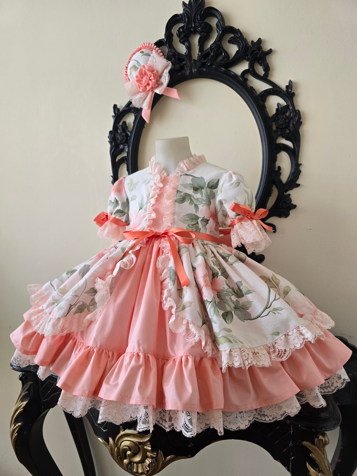 VESTIDO ROSA DE LEVANTE- Alta Costura Infantil