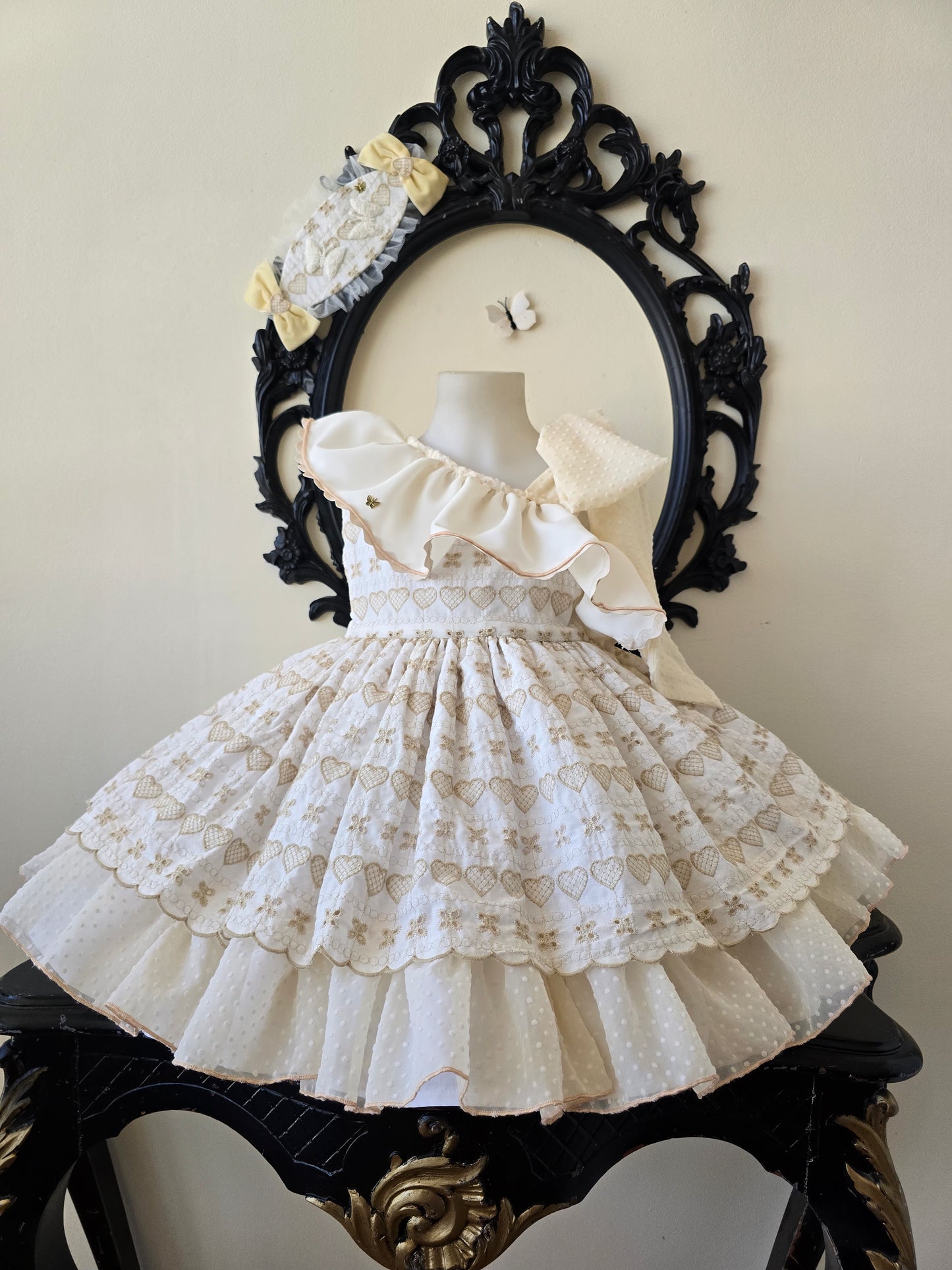 VESTIDO ARENA DE MARFIL - Alta Costura Infantil
