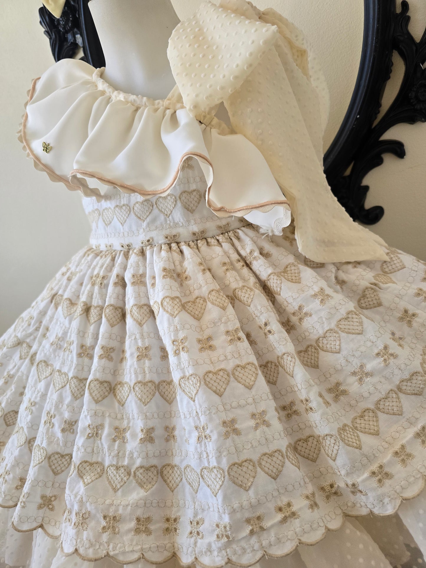 VESTIDO ARENA DE MARFIL - Alta Costura Infantil